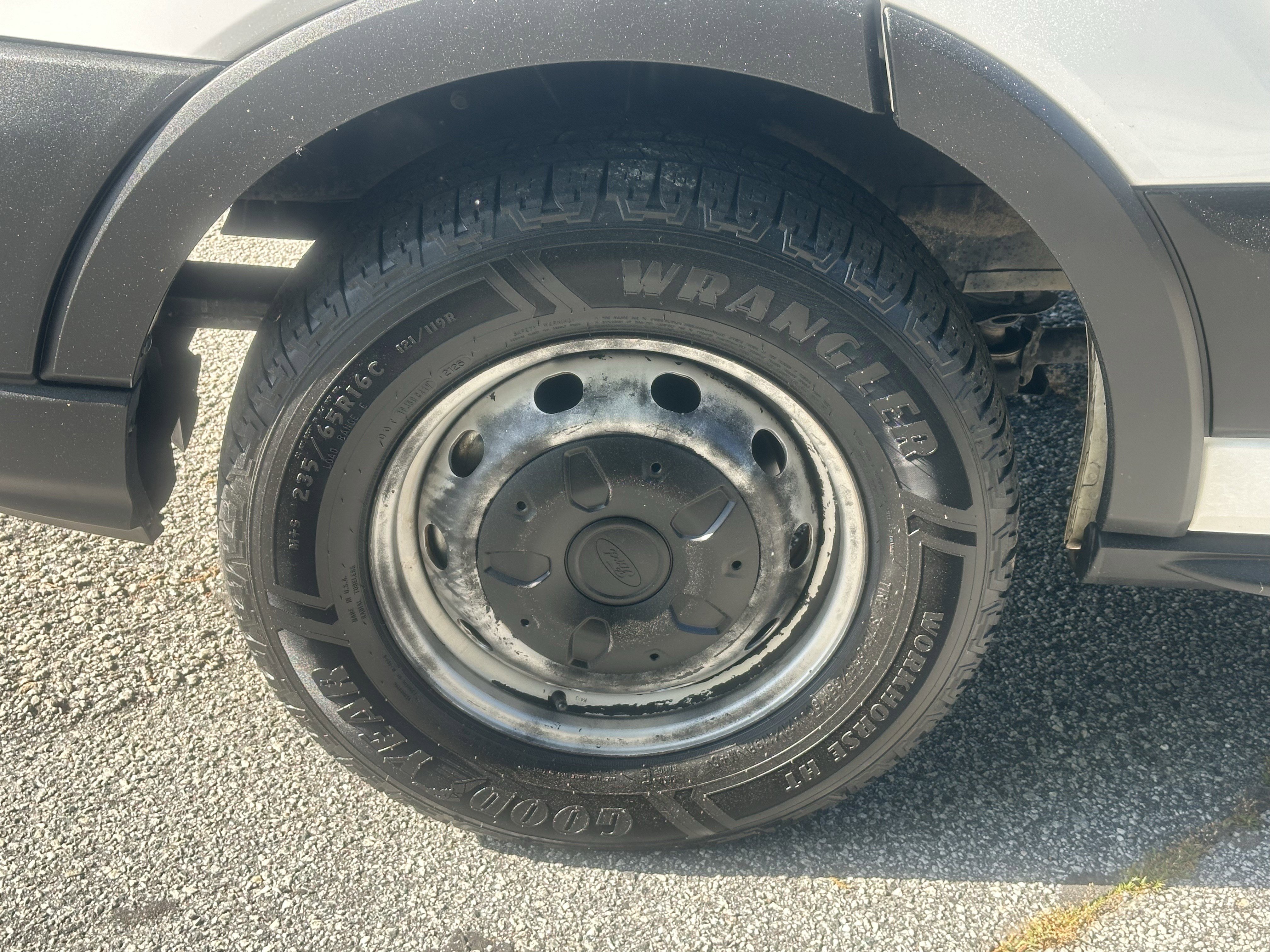 Used 2023 Ford Transit 350 148 High Roof Extended image 14