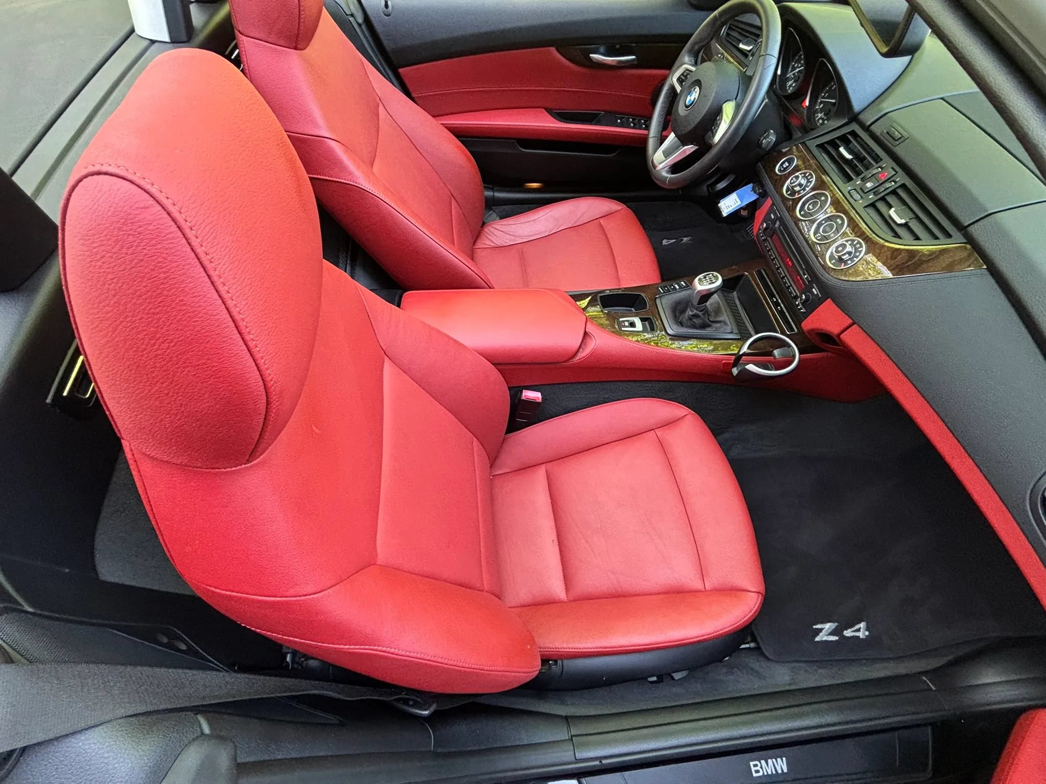 Used 2009 BMW Z4 sDrive30i RWD image 23