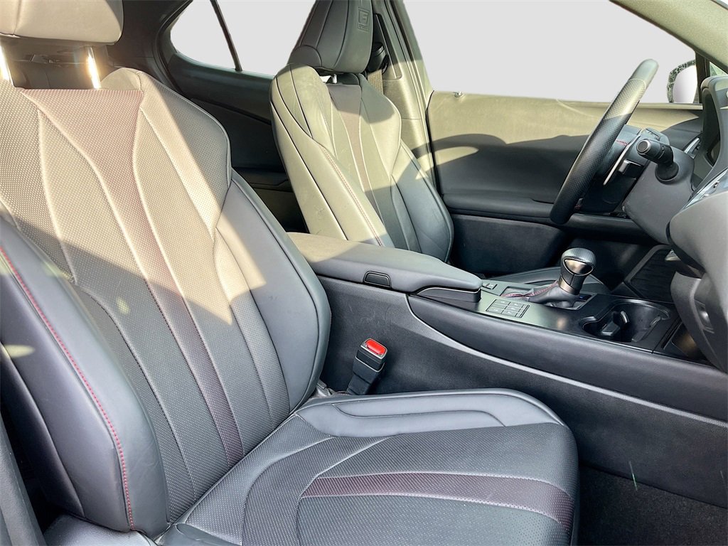 Used 2024 Lexus UX 250h F Sport image 28