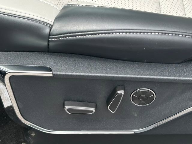 New 2025 Ford F150 Lightning Platinum image 13