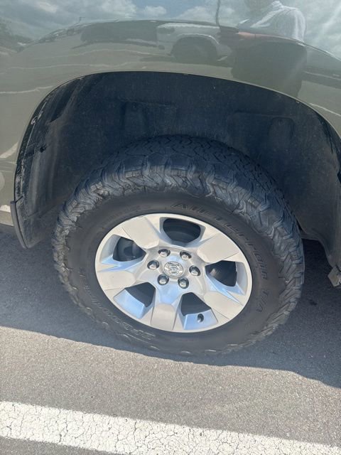 Used 2020 RAM 1500 Big Horn AWD/4WD image 18