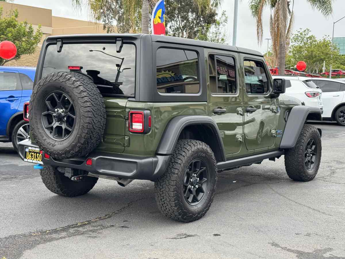 Used 2024 Jeep Wrangler Unlimited AWD/4WD image 15