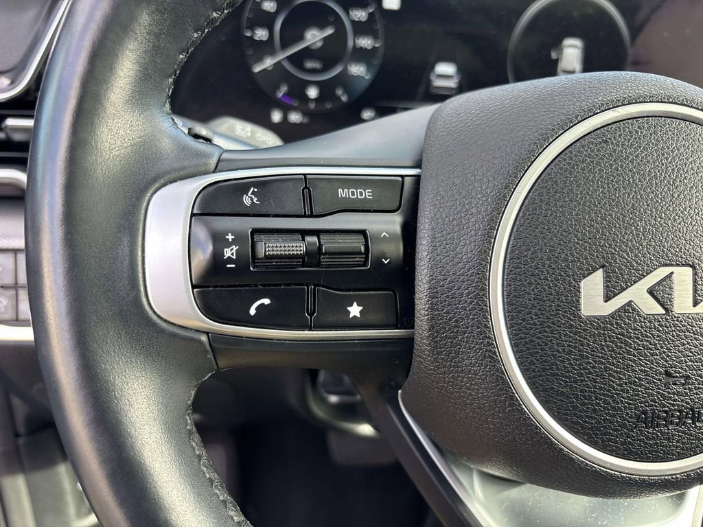 Used 2023 Kia Sportage SX image 17