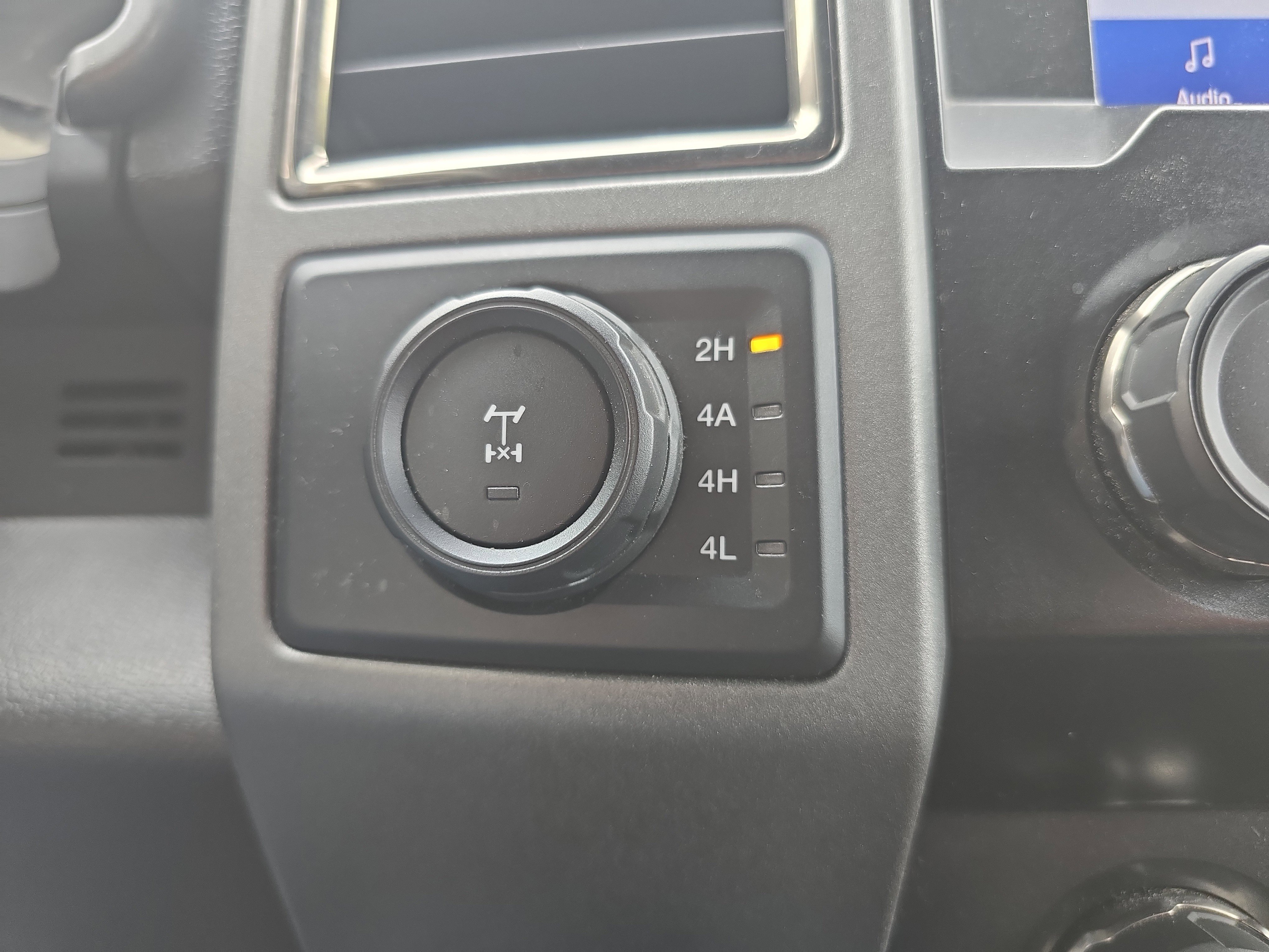 Used 2020 Ford F150 Raptor image 29