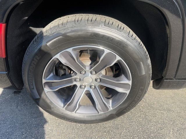 Certified 2024 Jeep Grand Wagoneer L 4WD image 40