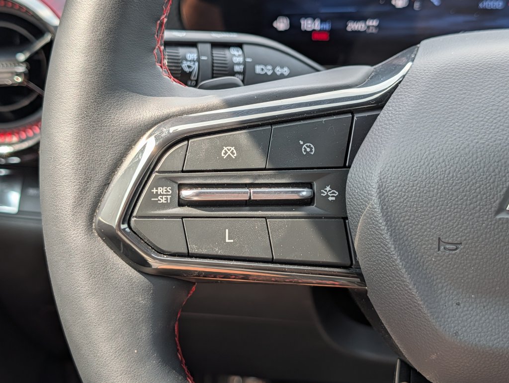 Used 2025 Chevrolet Equinox RS w/ Safety and Technology Package AWD/4WD image 24