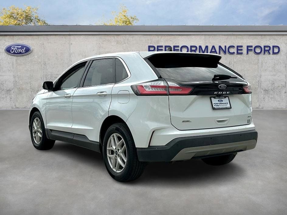 Used 2022 Ford Edge SEL image 8