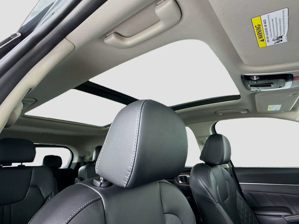 Used 2022 Kia Sorento SX Prestige image 19