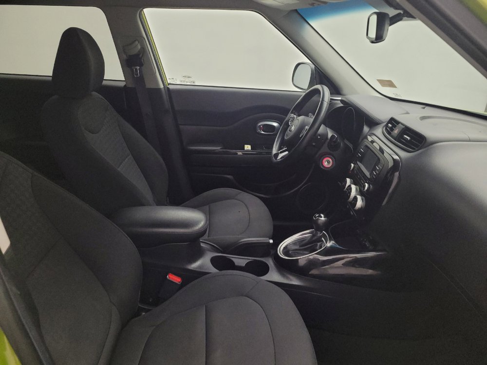 Used 2014 Kia Soul ! FWD image 21