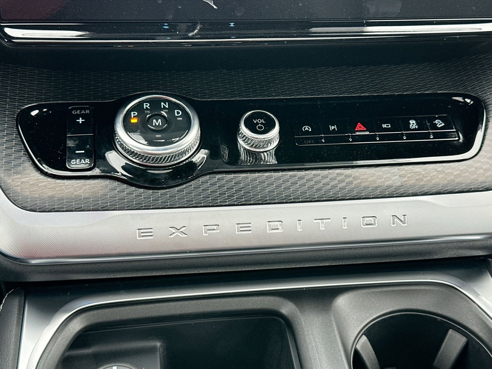 New 2026 Ford Expedition Max Platinum w/ Stealth Performance Package image 31