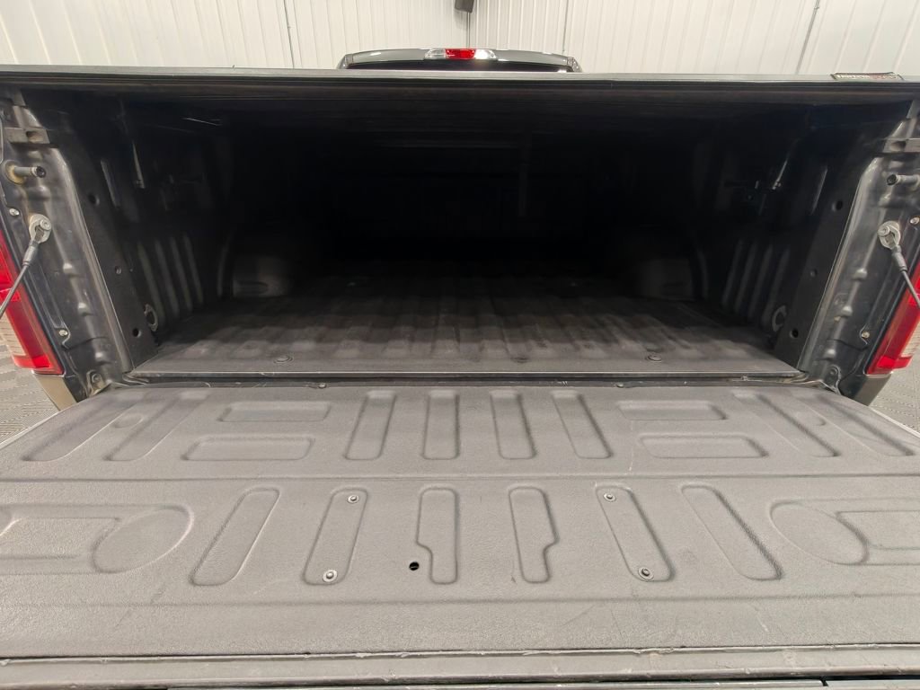 Used 2019 Ford F150 Lariat image 27