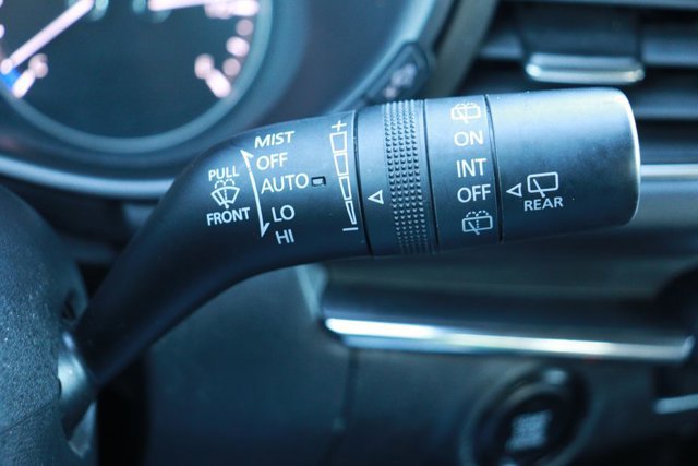Used 2023 MAZDA MAZDA3 s image 23