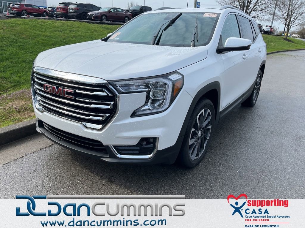 Used 2022 GMC Terrain SLT w/ Infotainment Package II image 1