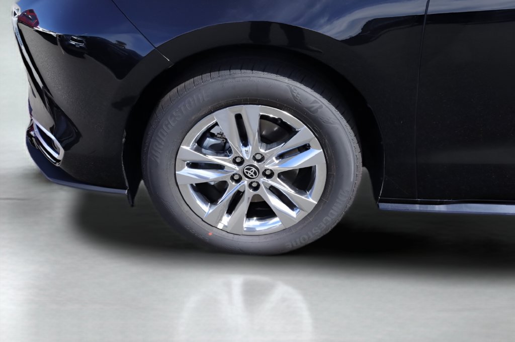 New 2026 Toyota Sienna Limited AWD/4WD image 6