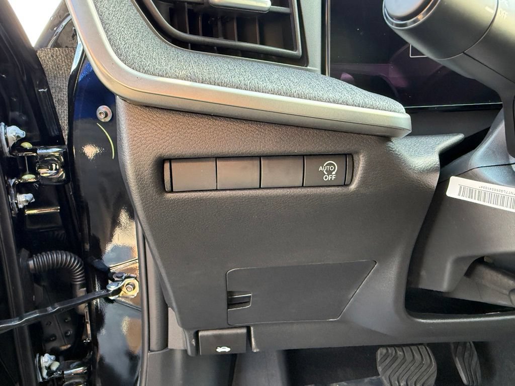 New 2026 Nissan Kicks SV w/ Cold Weather Package FWD image 6