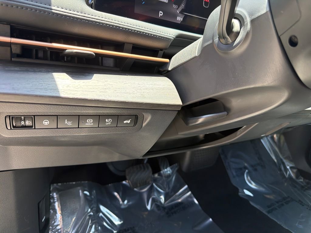 Used 2023 Nissan Ariya FWD image 20