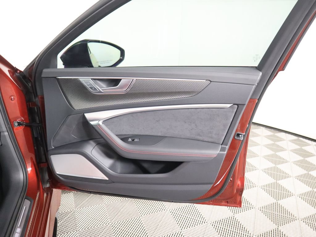 New 2025 Audi RS 6 performance image 27