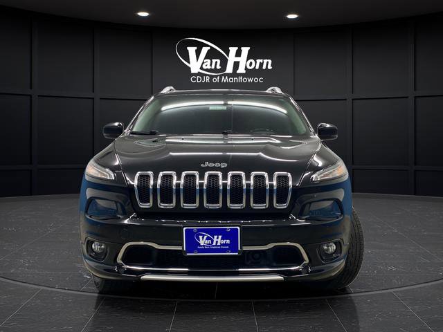 Used 2017 Jeep Cherokee Overland w/ Technology Group AWD/4WD image 2