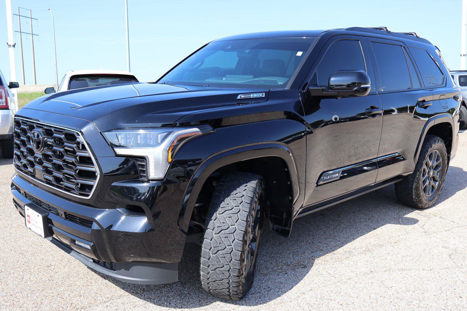 Used 2025 Toyota Sequoia Platinum AWD/4WD image 7