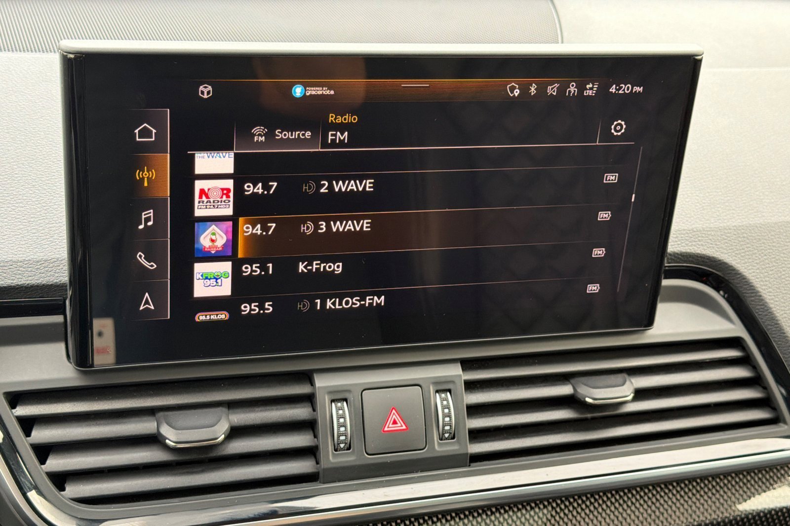 Used 2023 Audi SQ5 Prestige w/ Prestige Package image 17