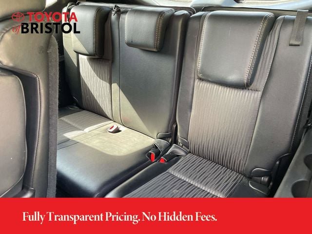 Used 2018 Toyota Highlander Plus AWD/4WD image 19