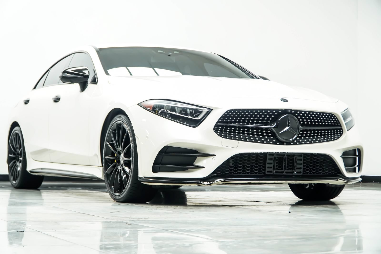Used 2020 Mercedes-Benz CLS 450 w/ Night Package image 4