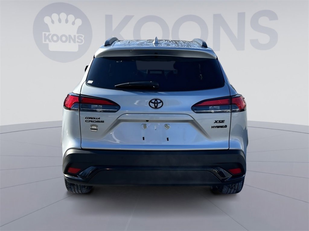 Used 2024 Toyota Corolla Cross XSE image 5