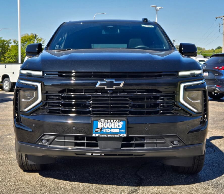 New 2026 Chevrolet Suburban RST w/ Comfort Package AWD/4WD image 2