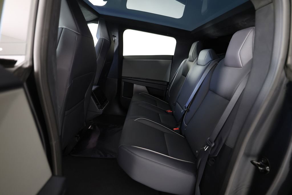 Used 2024 Tesla Cybertruck AWD Crew Cab image 17