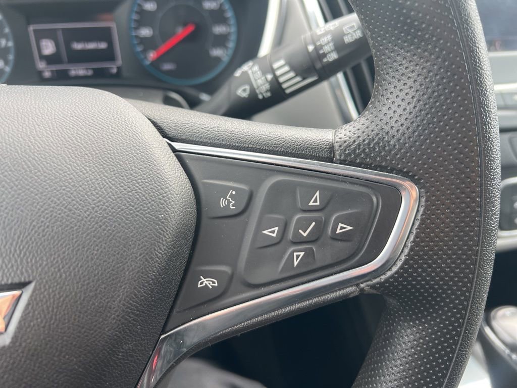 Used 2020 Chevrolet Equinox LS w/ LS Convenience Package image 17