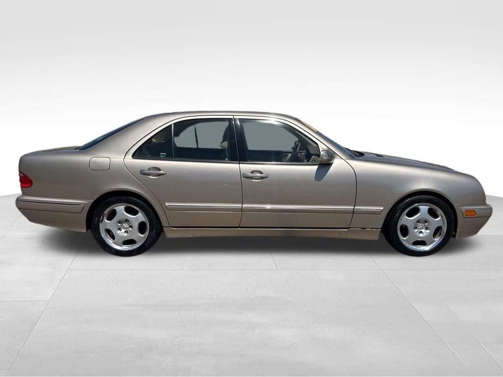 Used 2000 Mercedes-Benz E 430 Sedan image 4