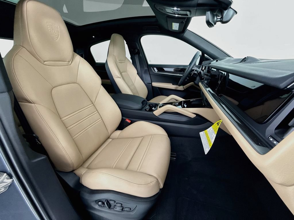 New 2026 Porsche Cayenne S AWD/4WD image 30