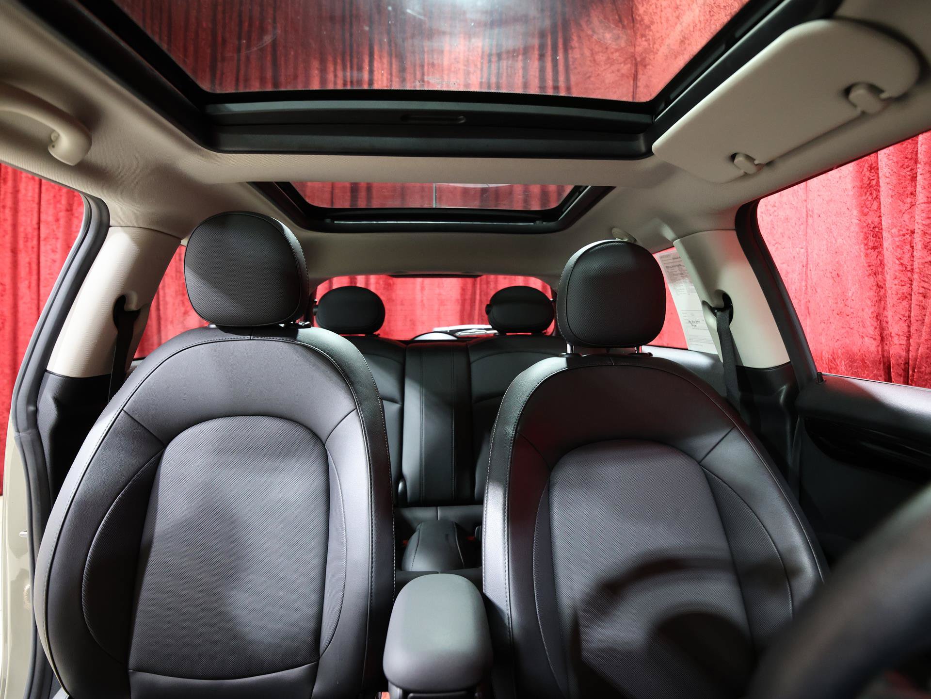 Used 2019 MINI Cooper 2-Door Hardtop FWD image 22