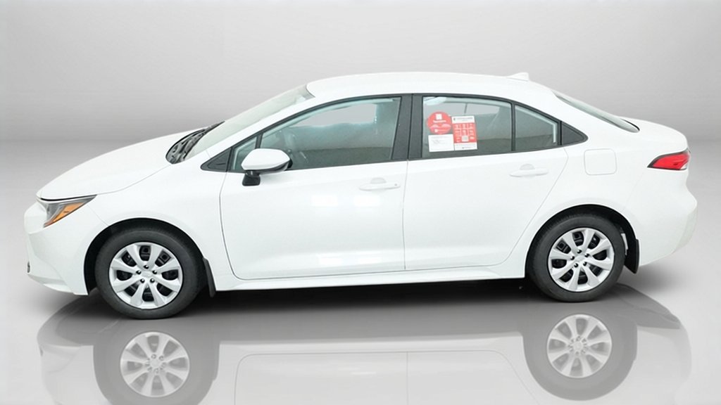 New 2027 Toyota Corolla LE FWD image 18