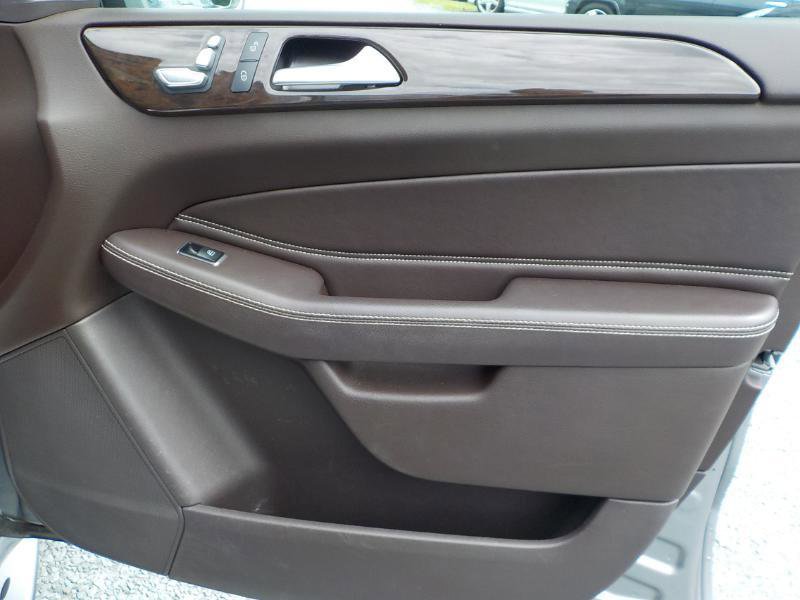 Used 2016 Mercedes-Benz GLE 350 4MATIC w/ Premium Package image 25