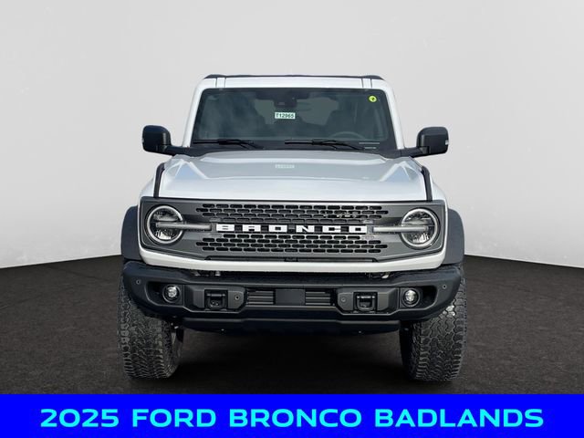 New 2025 Ford Bronco Badlands image 8