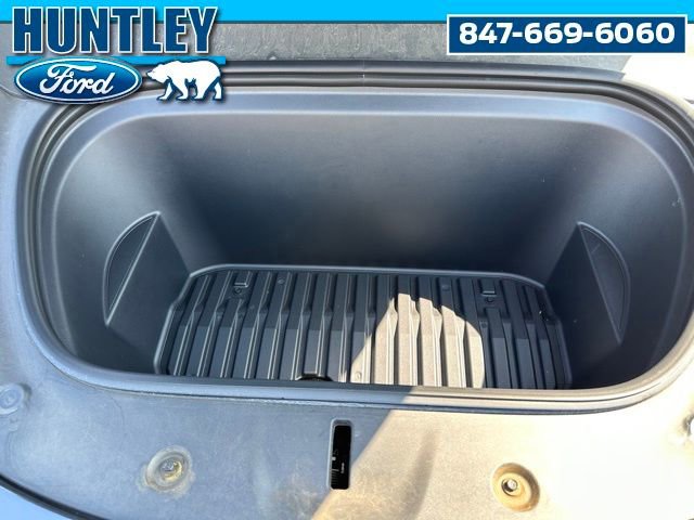 Used 2023 Tesla Model Y Performance image 9