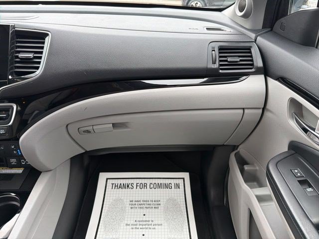 Used 2019 Honda Pilot Elite image 23