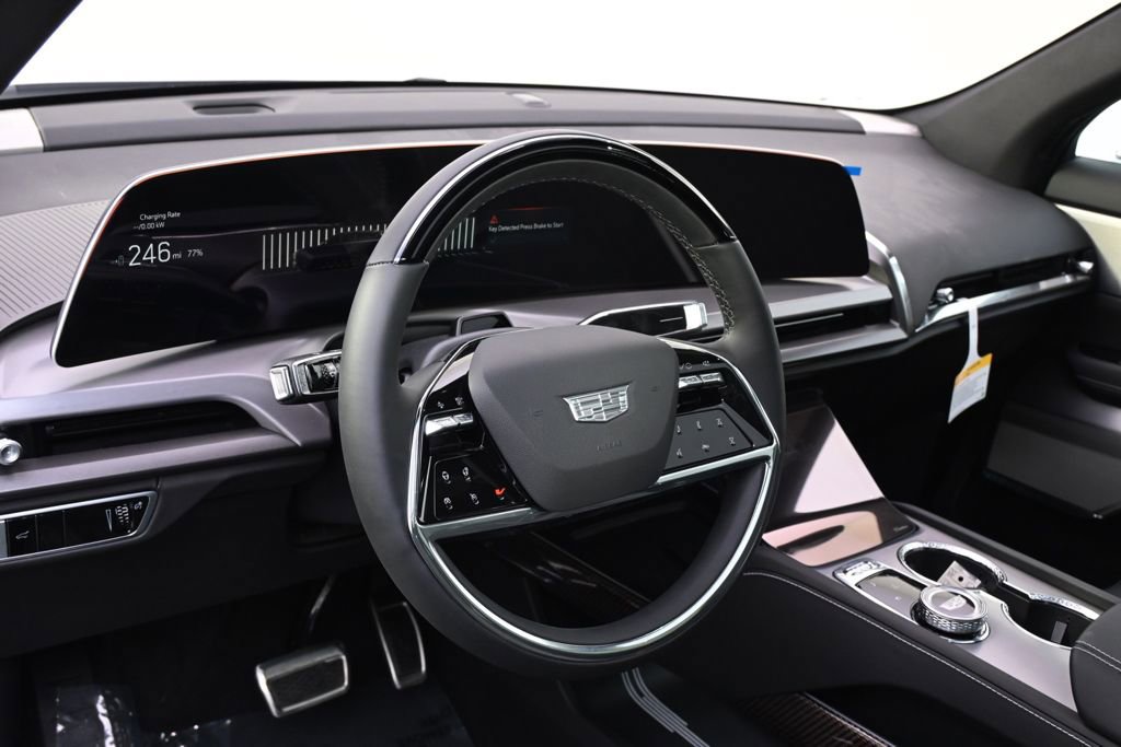 New 2026 Cadillac Vistiq Sport w/ LPO, Floor Liner Package AWD/4WD image 11