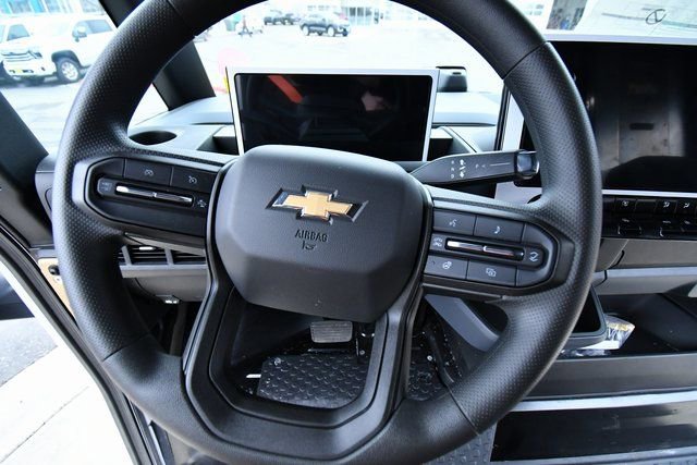 New 2025 Chevrolet Brightdrop 400 w/ Power Door Package image 2