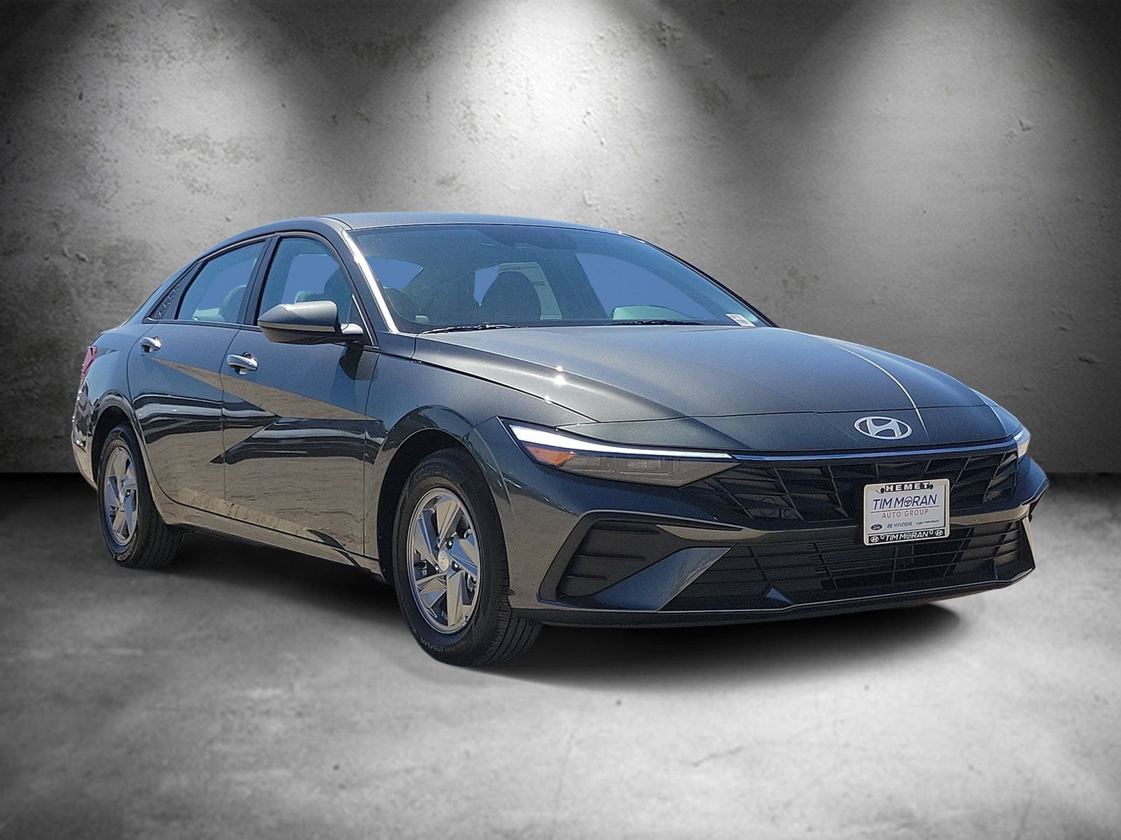 New 2026 Hyundai Elantra SE FWD image 2