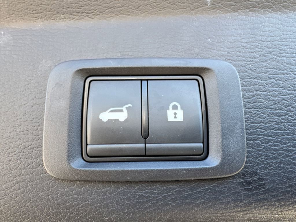 Used 2024 Mitsubishi Outlander SE image 19