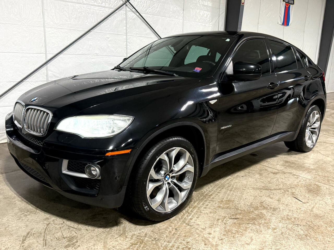 Used 2013 BMW X6 xDrive50i image 2
