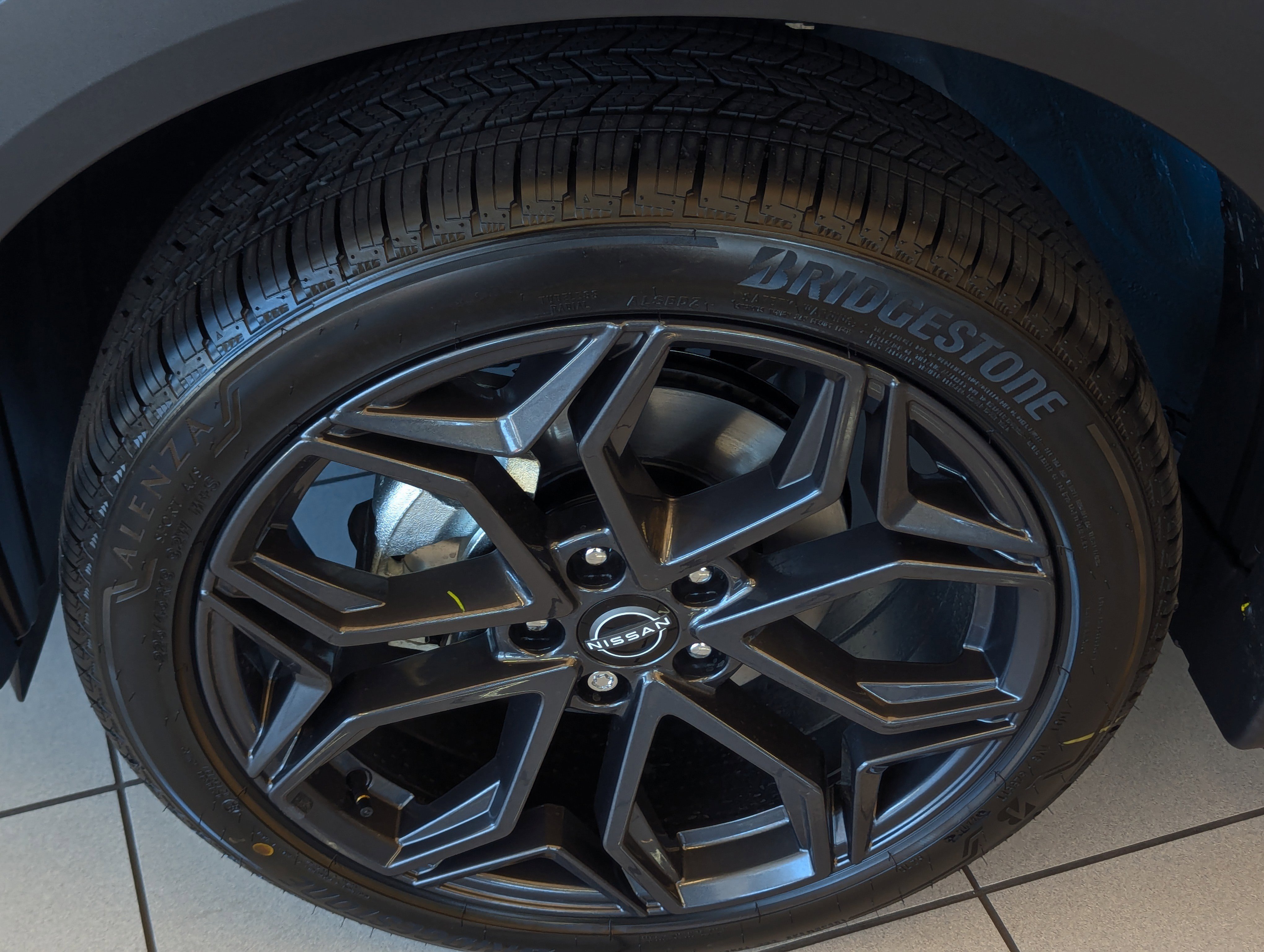 New 2026 Nissan Kicks SR w/ Illumination Package image 7