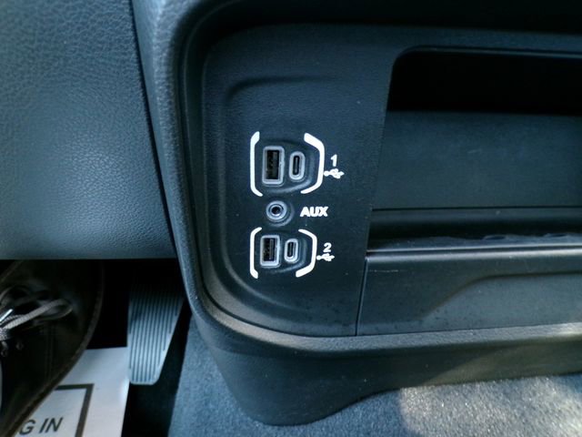 Used 2024 RAM 3500 Big Horn image 33