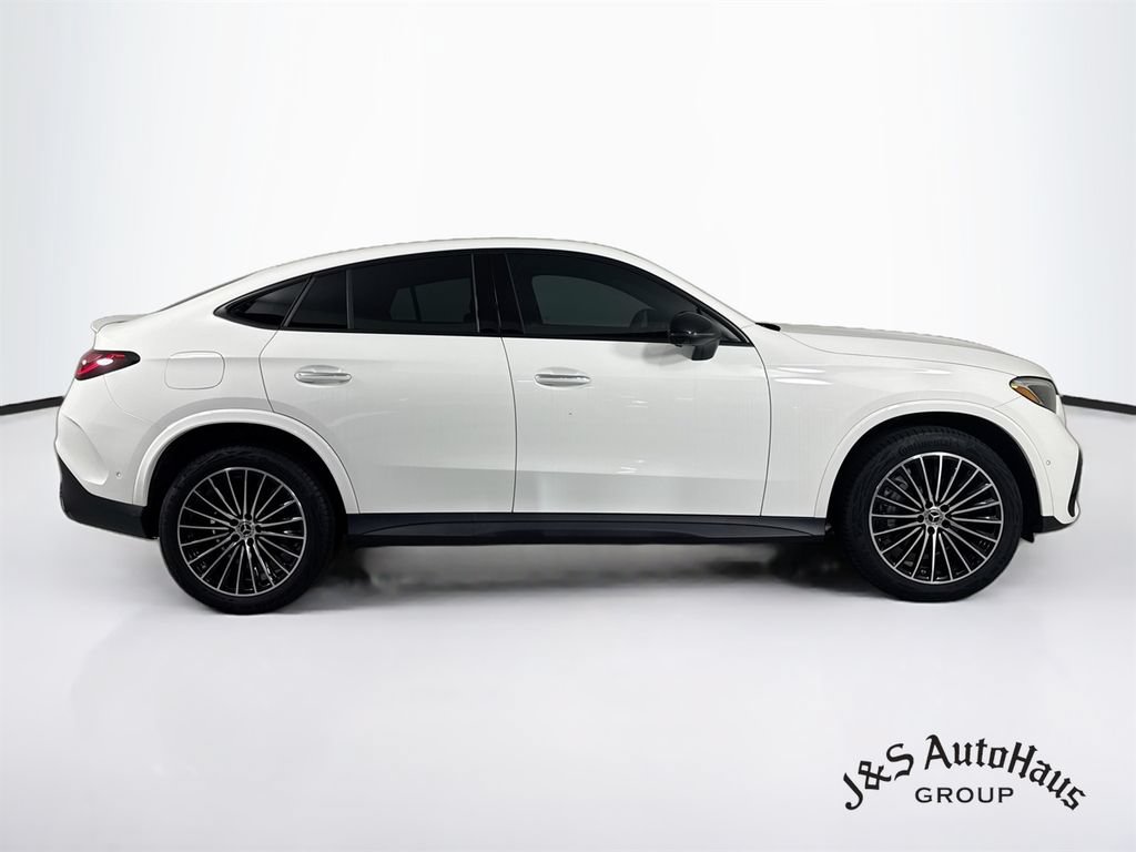 Used 2025 Mercedes-Benz GLC 300 4MATIC image 8
