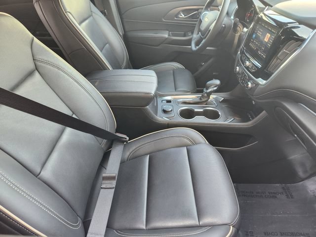 Used 2023 Chevrolet Traverse Premier FWD image 19
