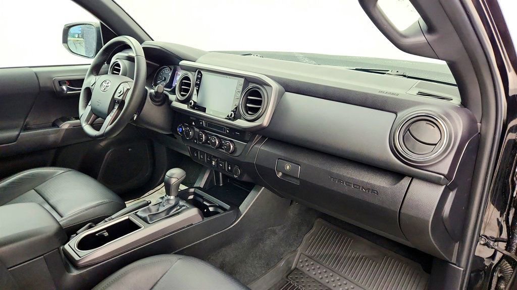 Used 2023 Toyota Tacoma TRD Off-Road w/ TRD Premium Off Road Package AWD/4WD image 26