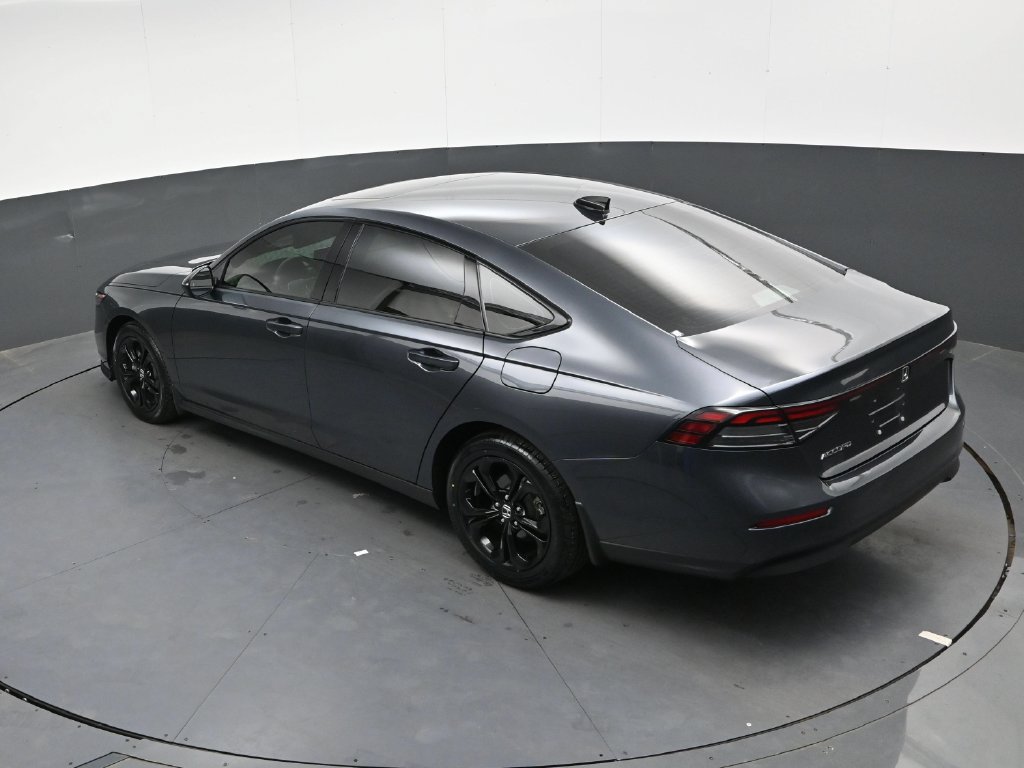 Certified 2025 Honda Accord SE image 24