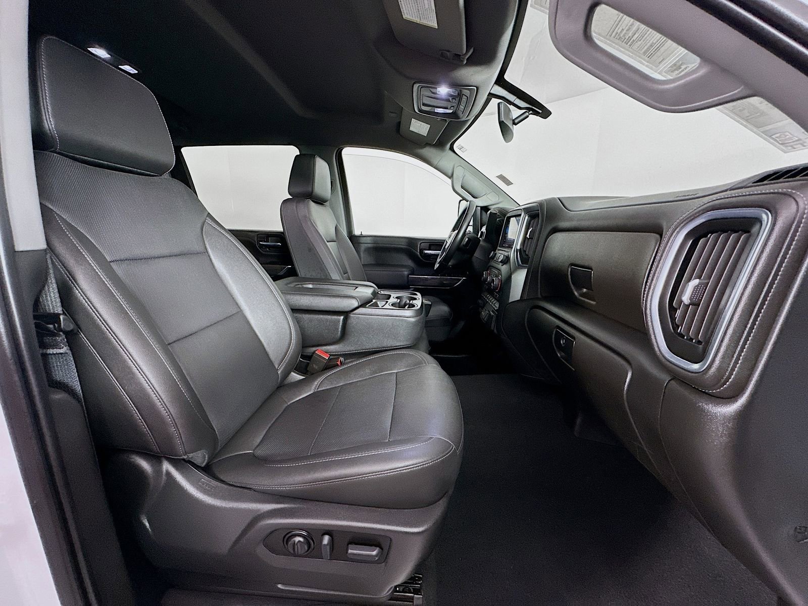 Used 2022 Chevrolet Silverado 2500 LTZ w/ Gooseneck/5TH Wheel Package image 29